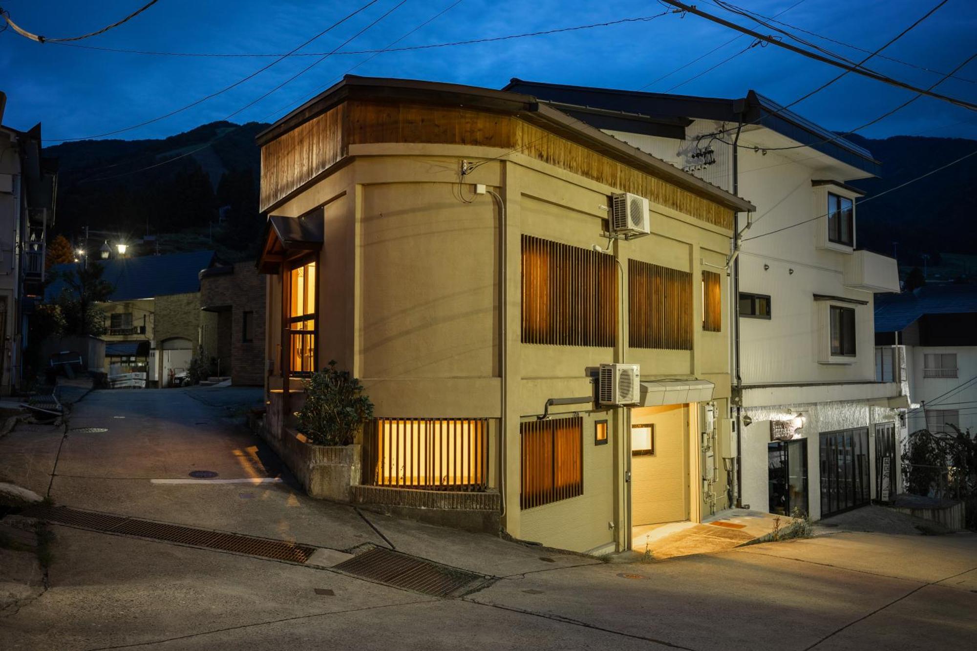 Ferienwohnung Corner House Nozawaonsen Exterior foto